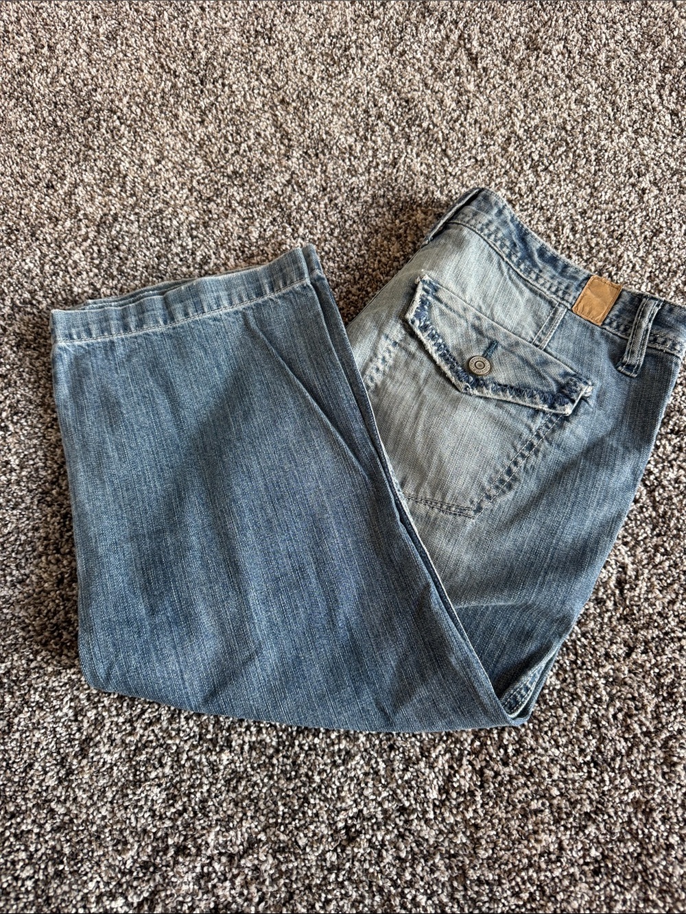 Maurices Women's Blue Denim Capris